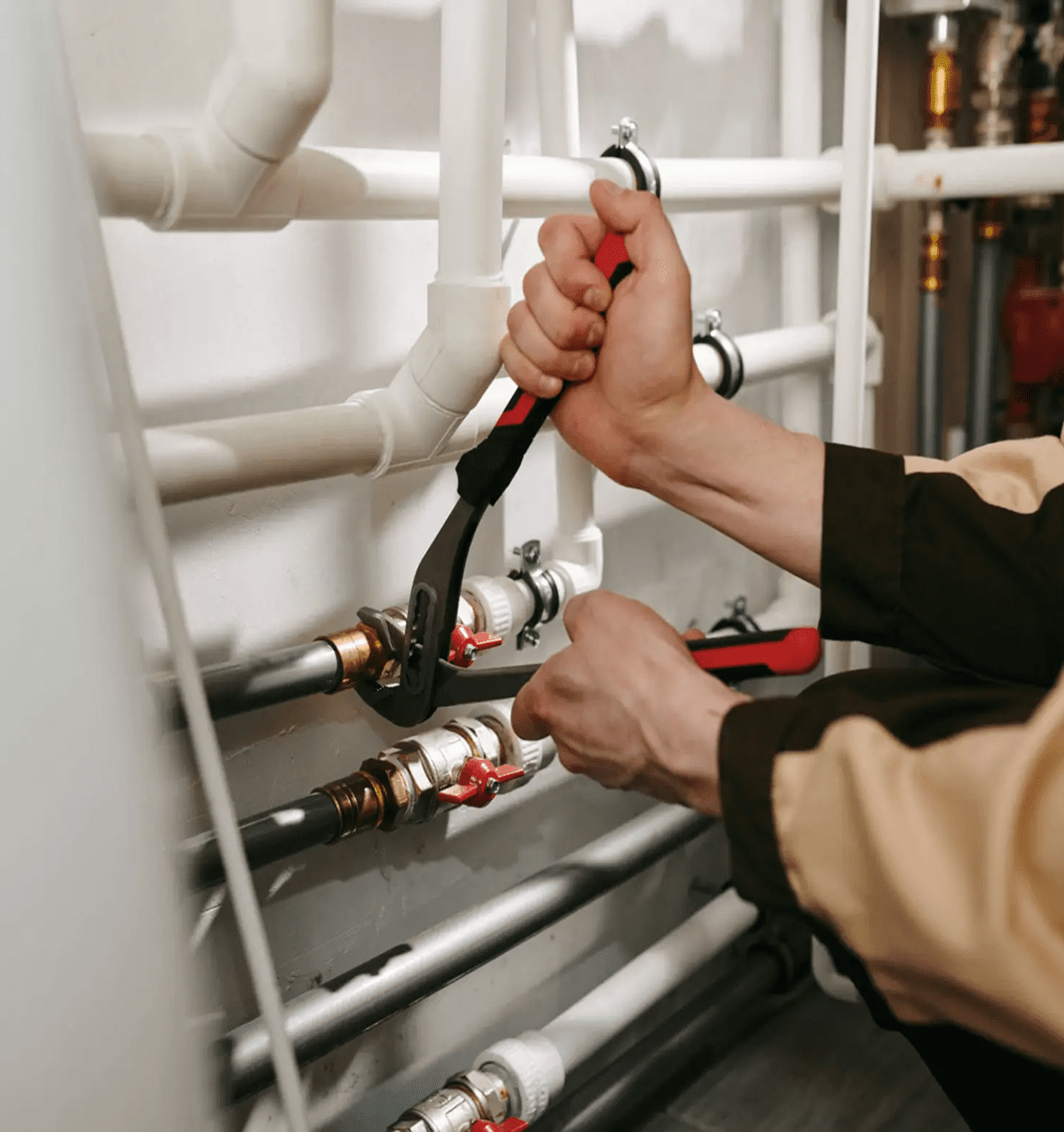 Repairing water pipes with tools